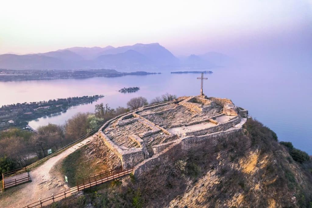 -Piscina E Parcheggio- Casa A Pochi Passi Dal Lago Padenghe sul Garda Exterior photo